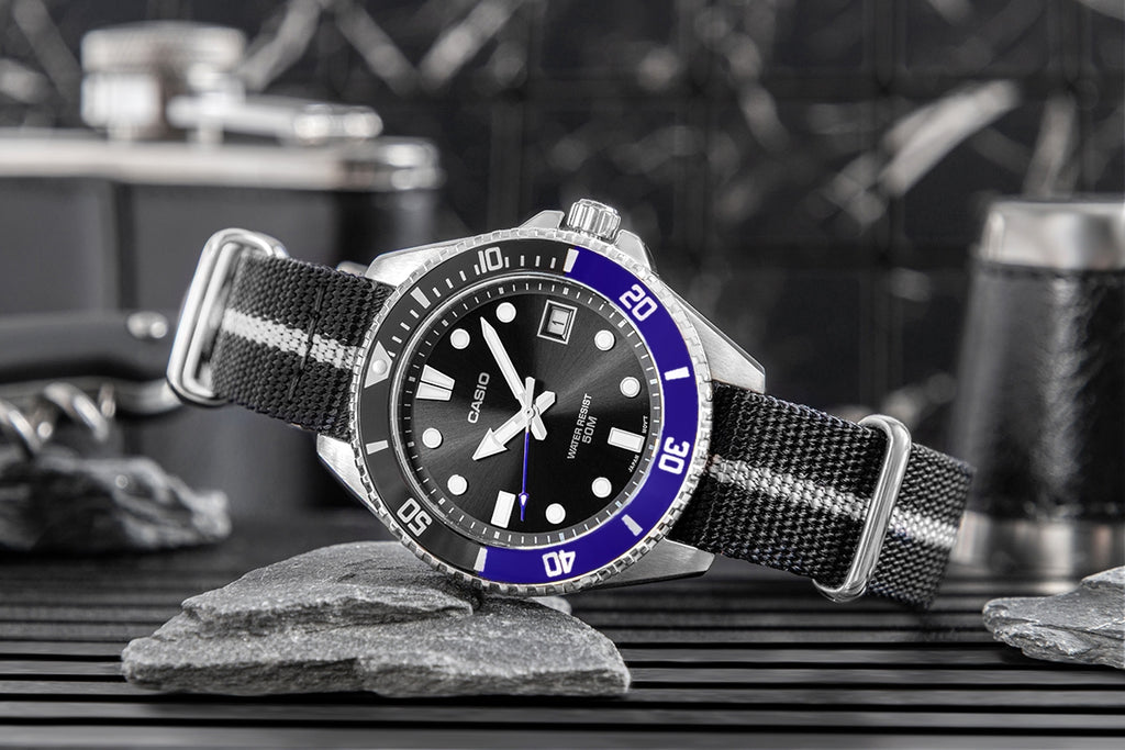 Zegarek Męski CASIO MDV-10C-1A2VEF + BOX